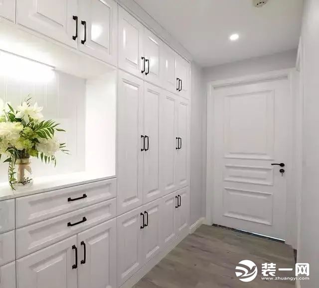 入户玄关鞋柜怎么设计 9种玄关鞋柜设计方案图
