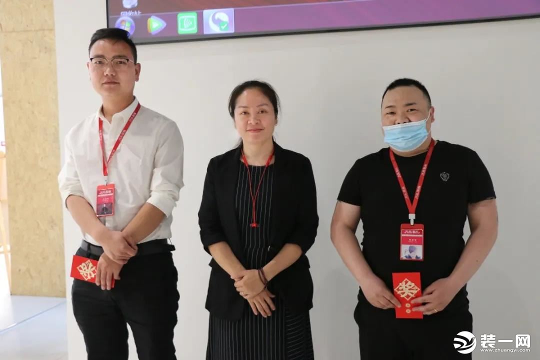 初夏好风光 郑州美巢装饰公司月度会隆重召开