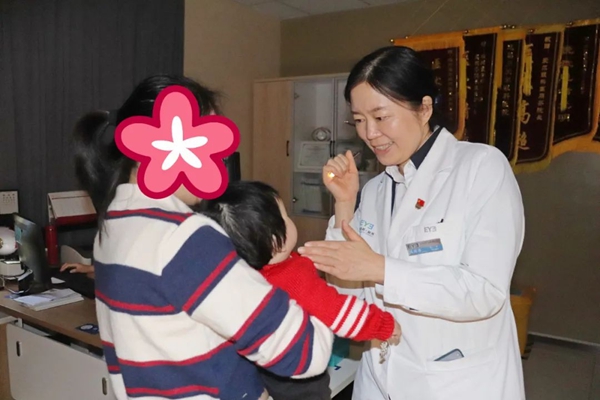 8·19中国医师节｜医路有你，光影同行