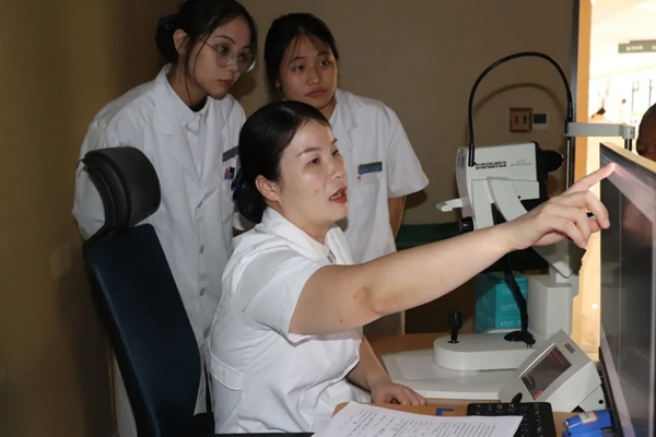 8·19中国医师节｜医路有你，光影同行