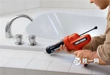 玻璃胶使用图片