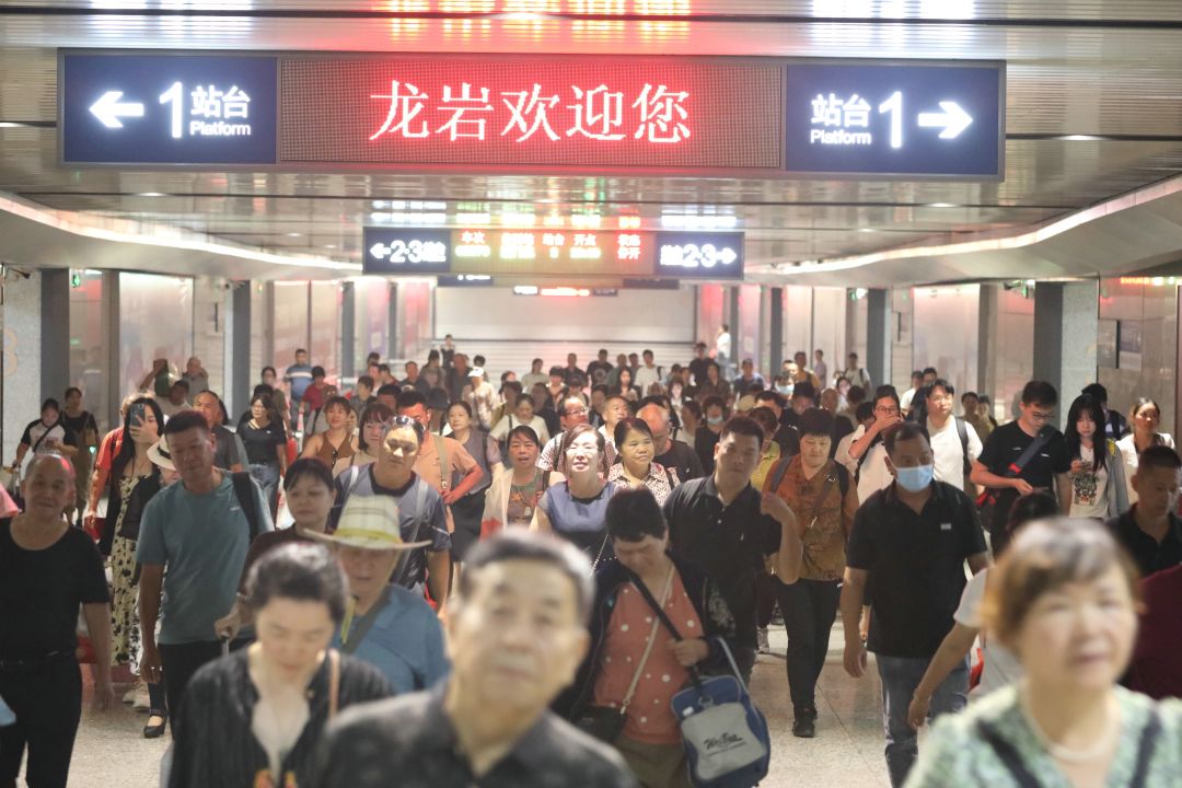 南铁即将迎来客流高峰，增开这些途经福建列车