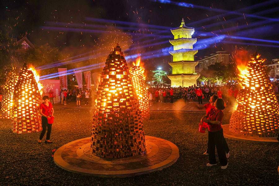 福建各地“花式”浪漫庆中秋