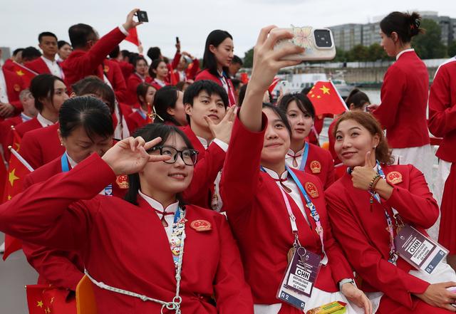 第33届夏季奥林匹克运动会开幕式开始