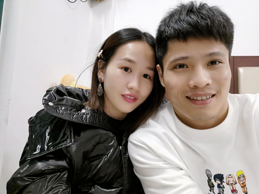 奥运冠军李发彬妻子在家卖菜？本人回应！