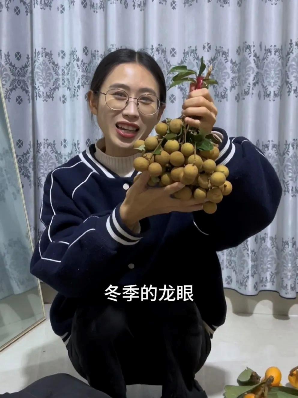 从菜市场摊位走上春晚观众席！福建95后女孩带来什么家乡特产？