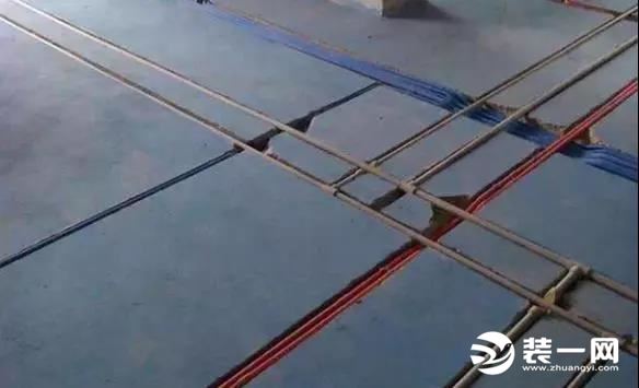地面开槽用水泥封还是石膏封