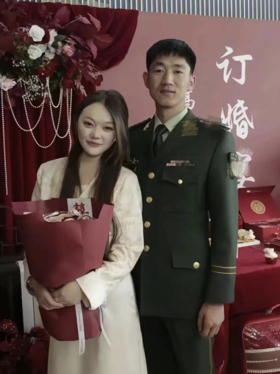 恭喜！他俩订婚了！他一句话，曾让无数人落泪