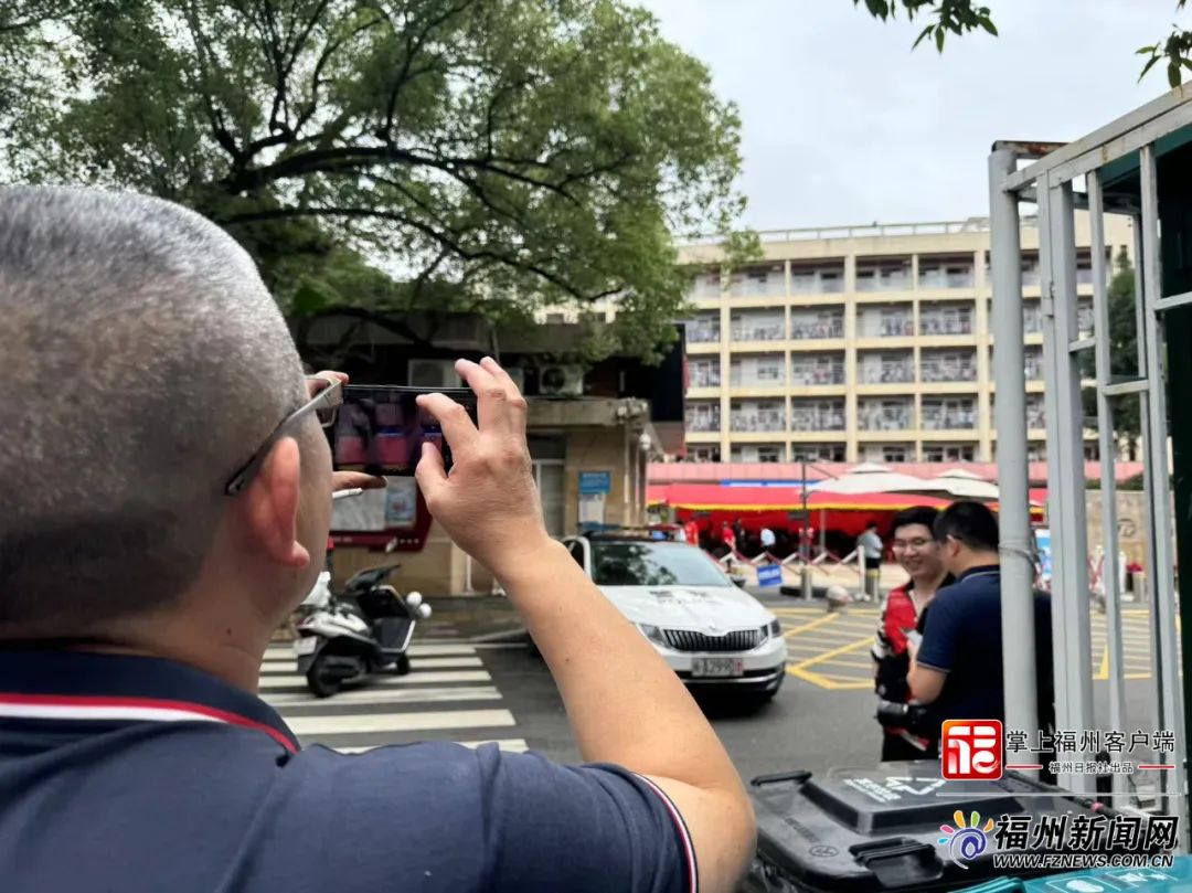 超3.9万名！现场直击！福州高考第一天！满屏感动→