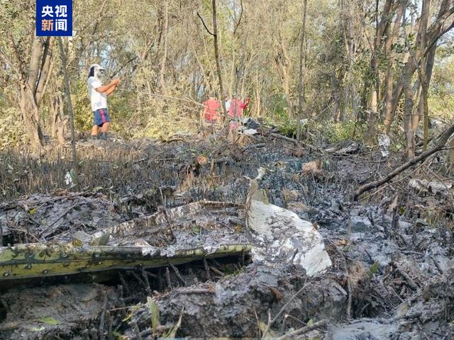 泰国一小型飞机坠毁 机上载有5名中国籍乘客