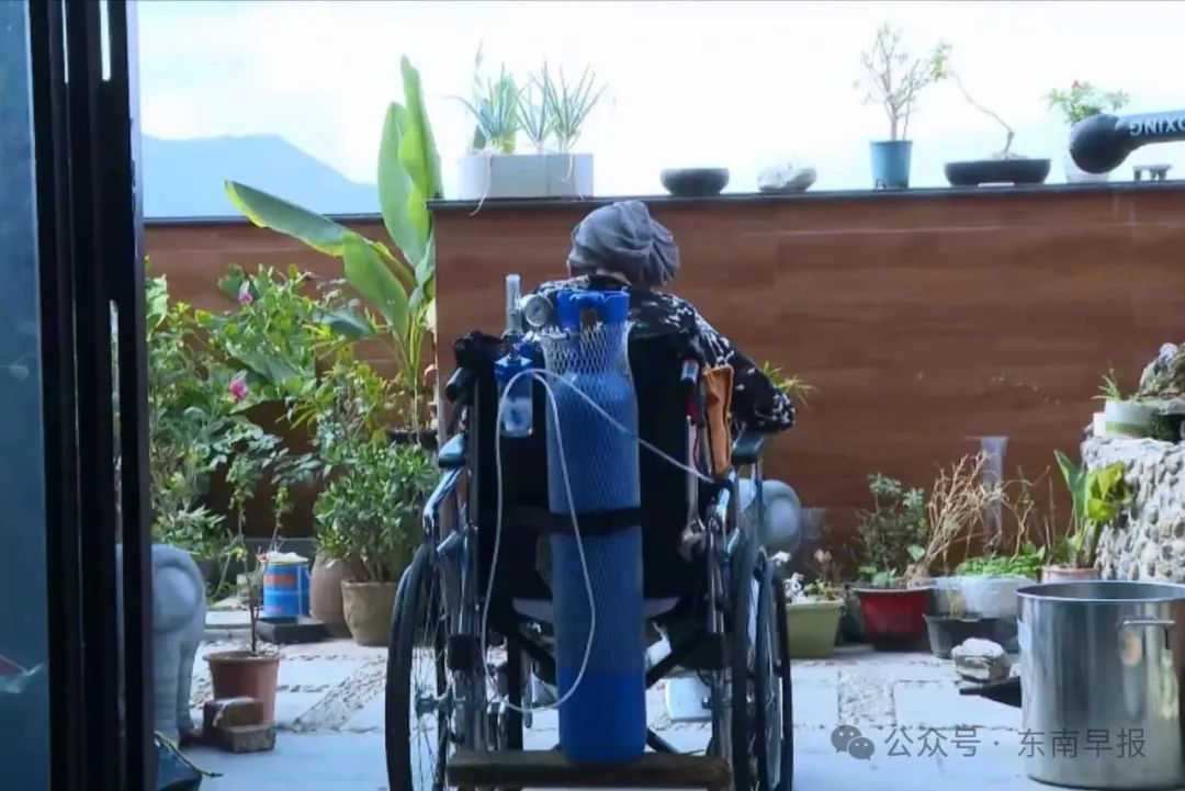 福建一男子想第三次领结婚证，原因让人泪目……