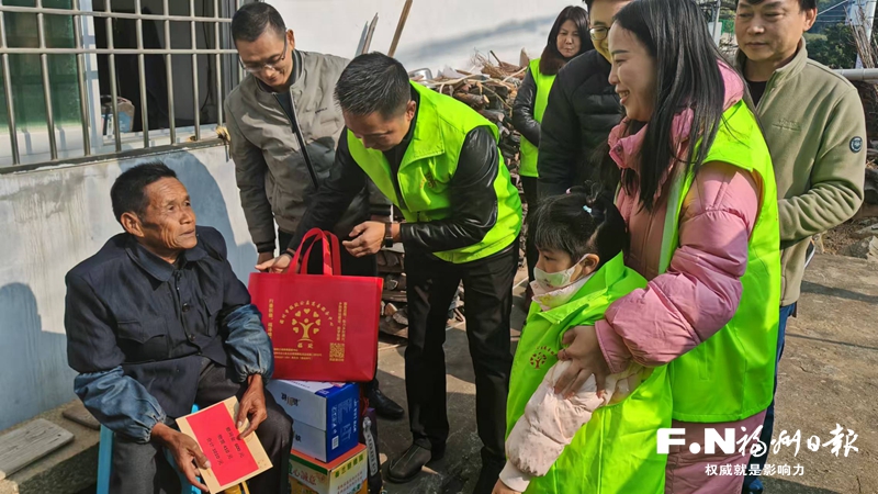 福州：民政部门向困难群体送温暖
