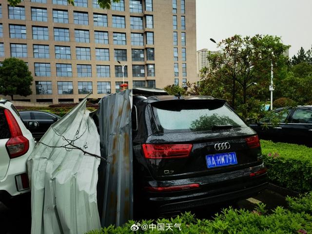 江西抚州12级雷雨大风 堪比台风登陆