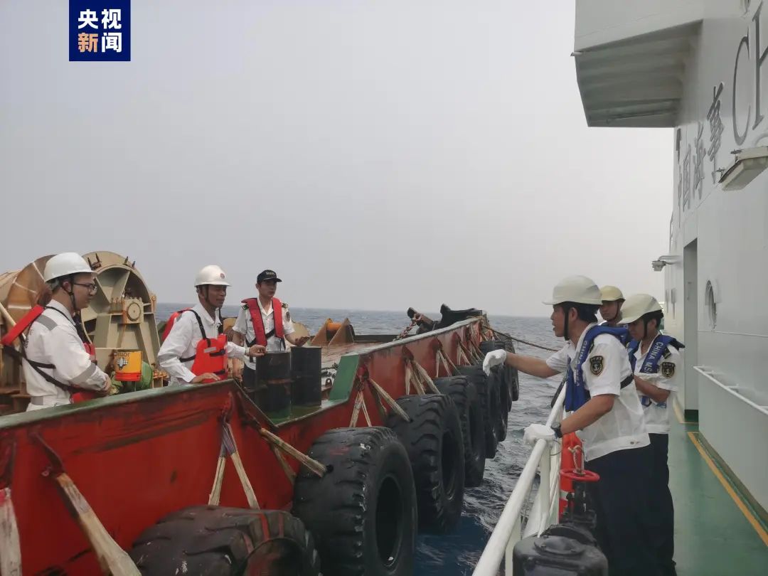 两船相撞已致6人遇难，仍有2人失联