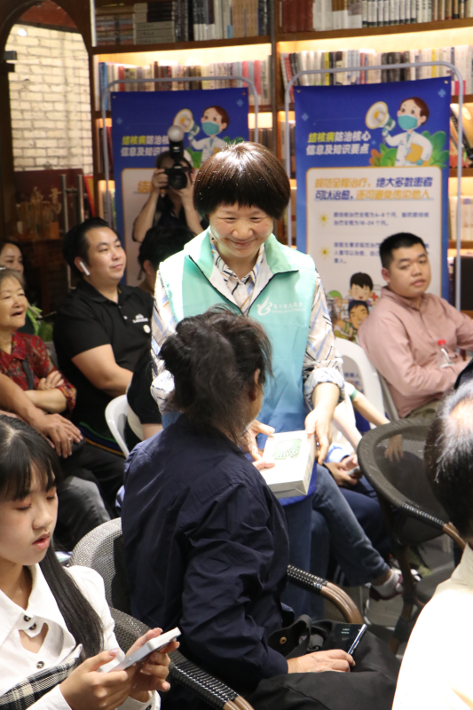 金秋十月话养肺，共筑健康新防线