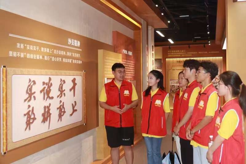乐龄助老志愿相随 福建农大学子笃行在一线
