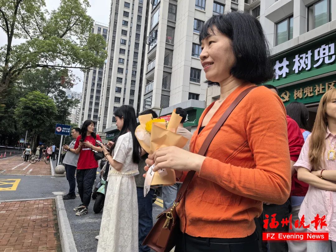 刚刚！刷屏了！福州二中、福州三中、屏东中学这一幕幕……