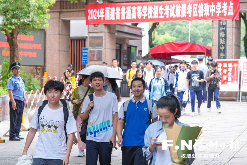 福州3.9万余名考生顺利完成考试 市教育局送上及时信